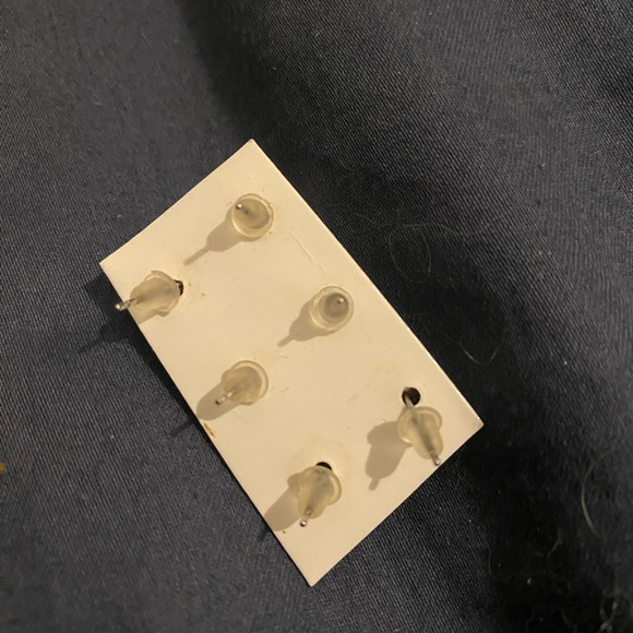 Pearl earrings - Picture 2 of 2